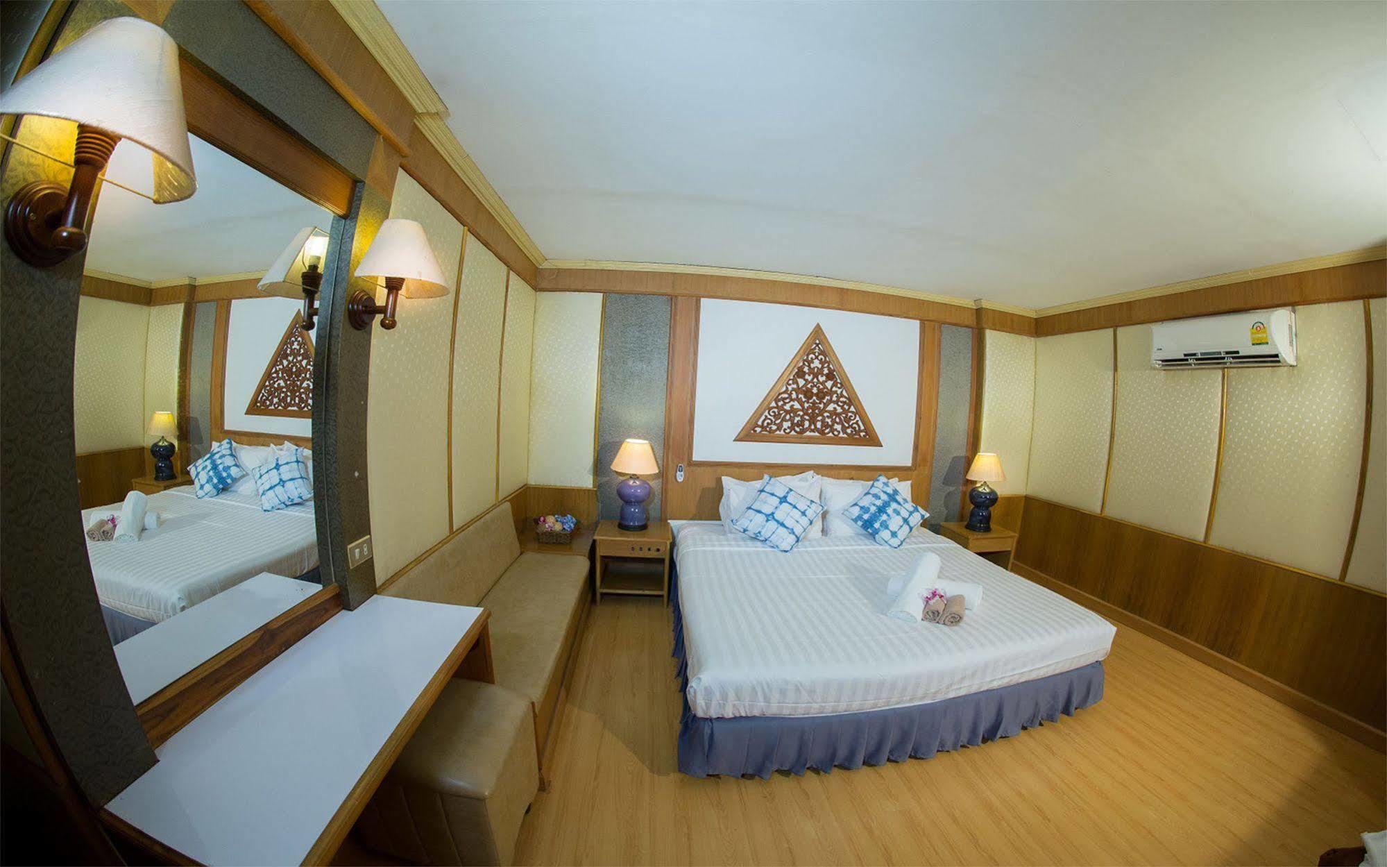 Phrae Nakara Hotel מראה חיצוני תמונה