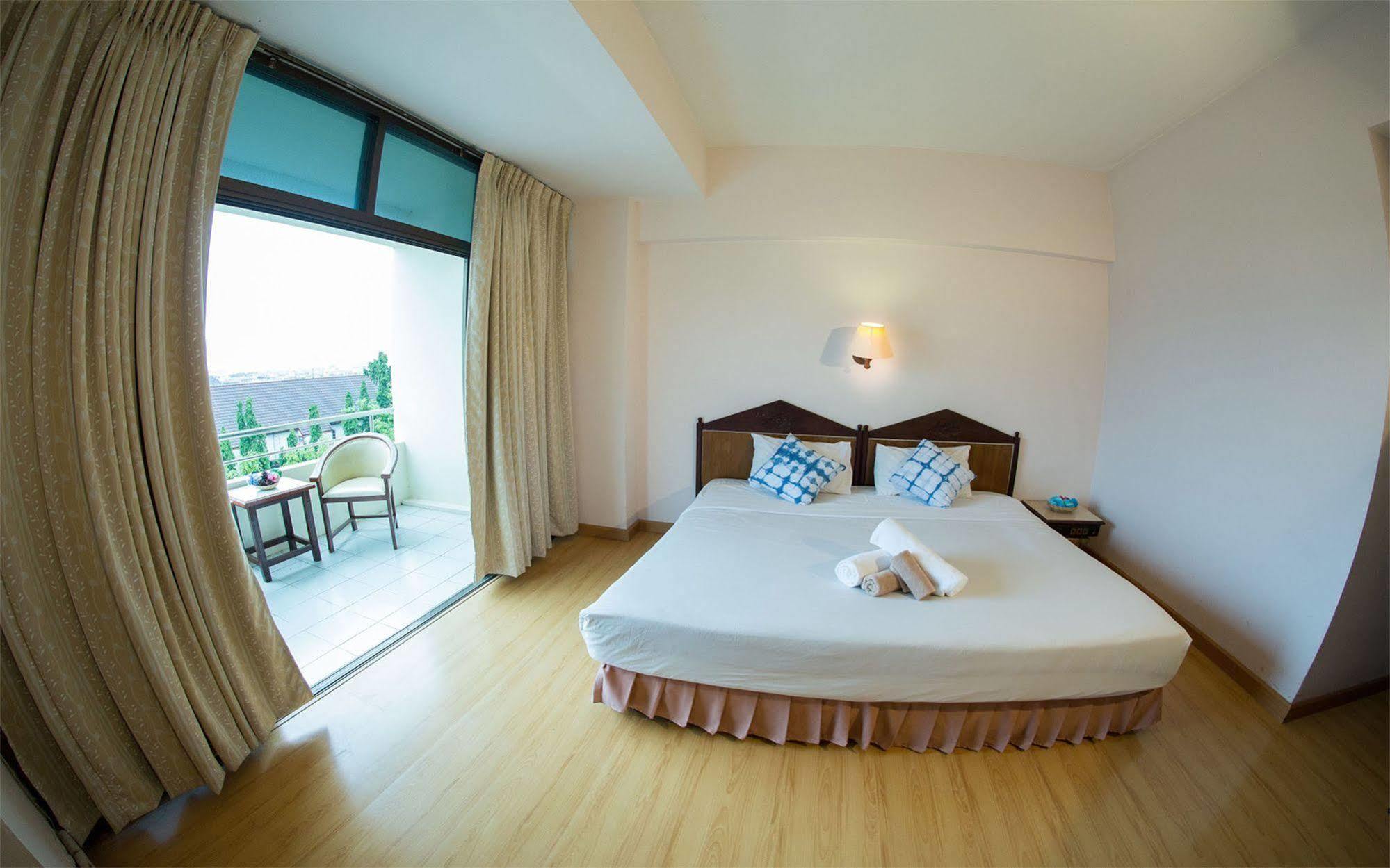 Phrae Nakara Hotel מראה חיצוני תמונה
